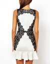 Rochie cu Aplicatii din Dantela LC21142
